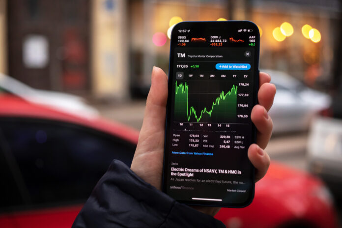 US-Iran Peace Accord Unlocks Global Markets: Dow Hits Record High as Oil Plunges and Warsh Fed Steps In US-Iran Peace Accord Unlocks Global Markets: Dow Hits Record High as Oil Plunges and Warsh Fed Steps In